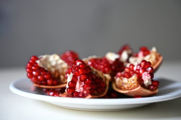 La melagrana e il succo di melagrana: proprietà e benefici