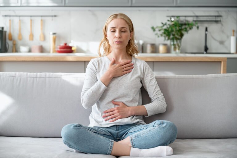 3 esercizi di respirazione per rilassarsi in pochi minuti